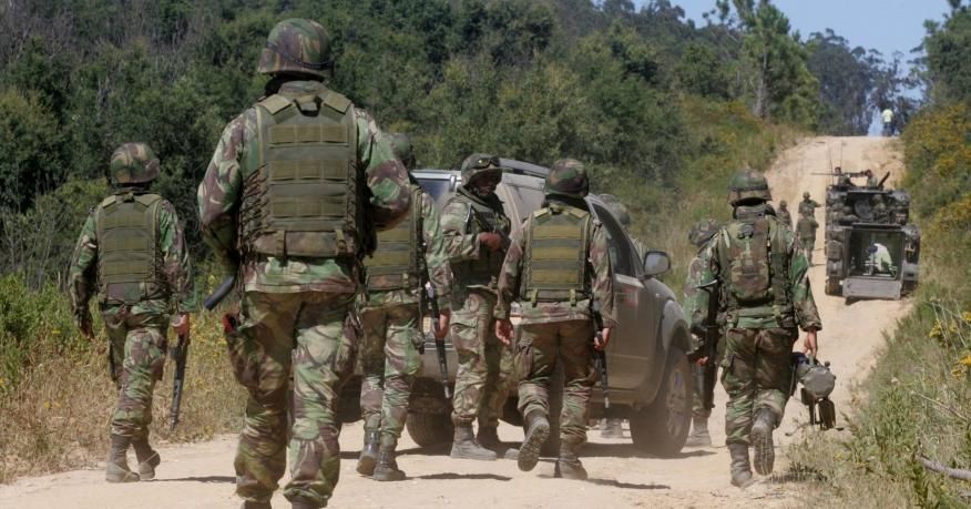 Exerc&iacute;cio de Fogos Reais - Fim do curso 145.&ordm; Curso de Comandos